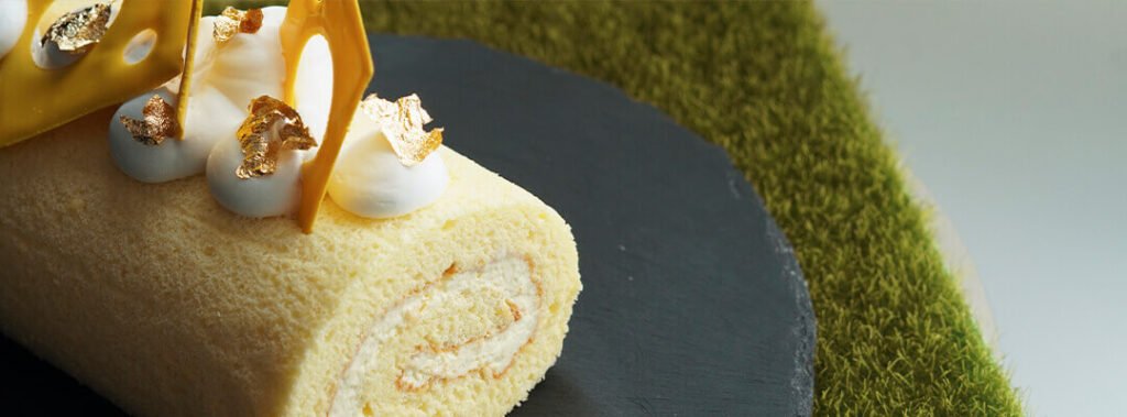 Light sponge cakes baked with low protein flour